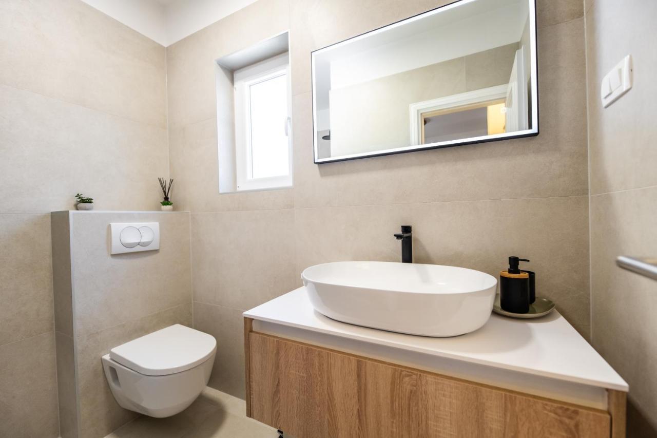 Villa Ella Zadar Bagian luar foto